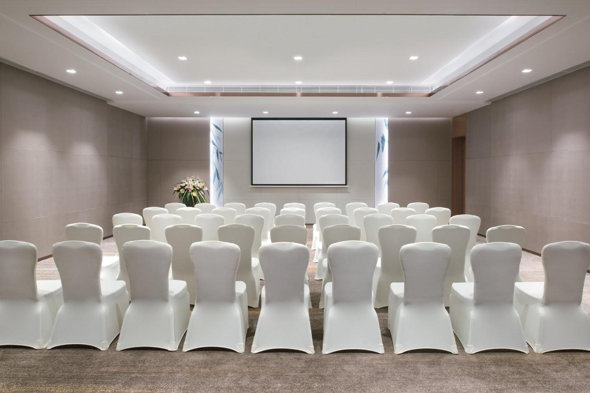Crowne Plaza Hangzhou Qiantang - The Subway Can Reach The West Lake Scenic Area As Well As The Airport And High-Speed Rail Station, Adjacent To Jinsha Lake And Longfor Paradise Walk Exteriör bild