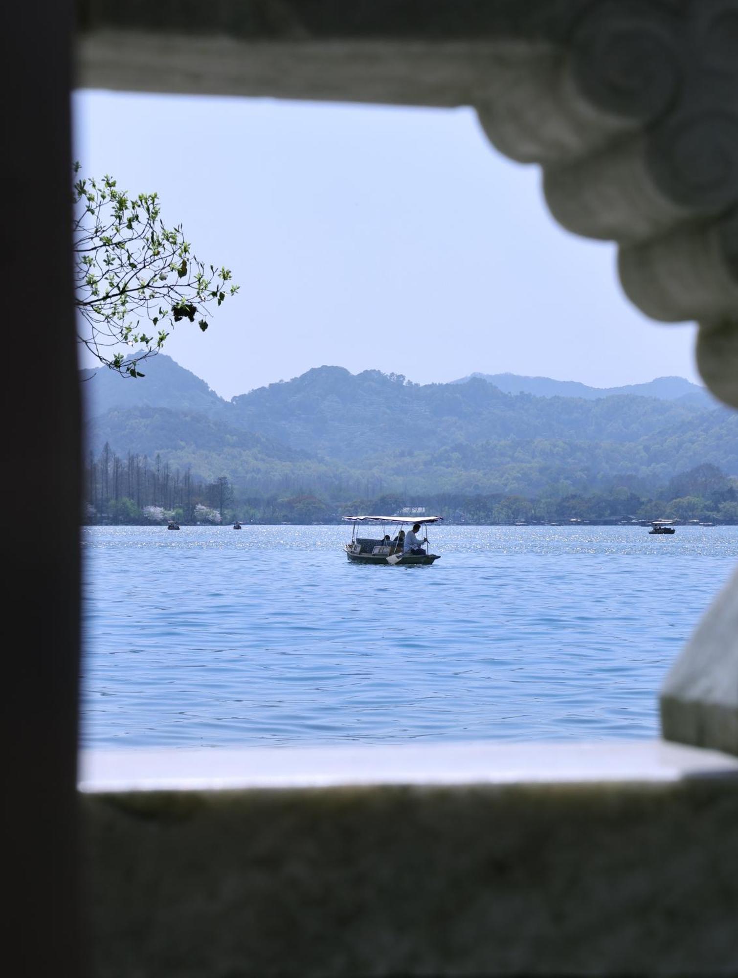 Crowne Plaza Hangzhou Qiantang - The Subway Can Reach The West Lake Scenic Area As Well As The Airport And High-Speed Rail Station, Adjacent To Jinsha Lake And Longfor Paradise Walk Exteriör bild