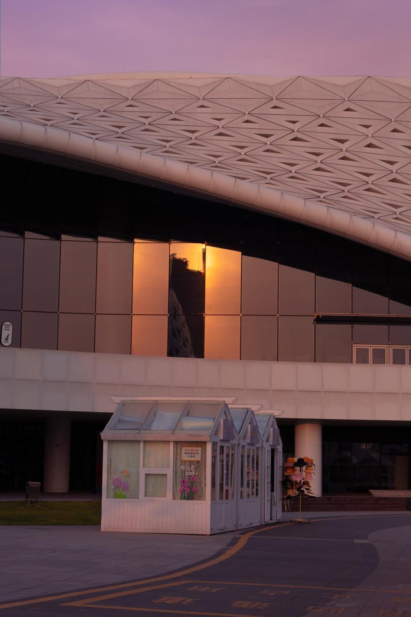 Crowne Plaza Hangzhou Qiantang - The Subway Can Reach The West Lake Scenic Area As Well As The Airport And High-Speed Rail Station, Adjacent To Jinsha Lake And Longfor Paradise Walk Exteriör bild